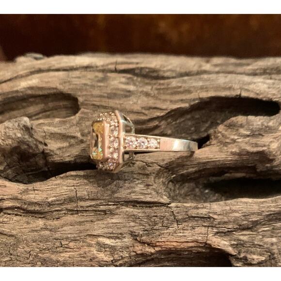 Sterling Silver and  Cubic Zirconia Ring Size 8 - Picture 3 of 6